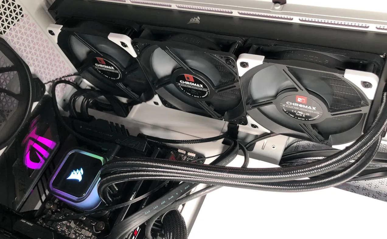 Corsair iCUE H150i RGB Elite Liquid CPU Cooler with Noctua NF-A12x25 PWM chromax.Black.swap fans