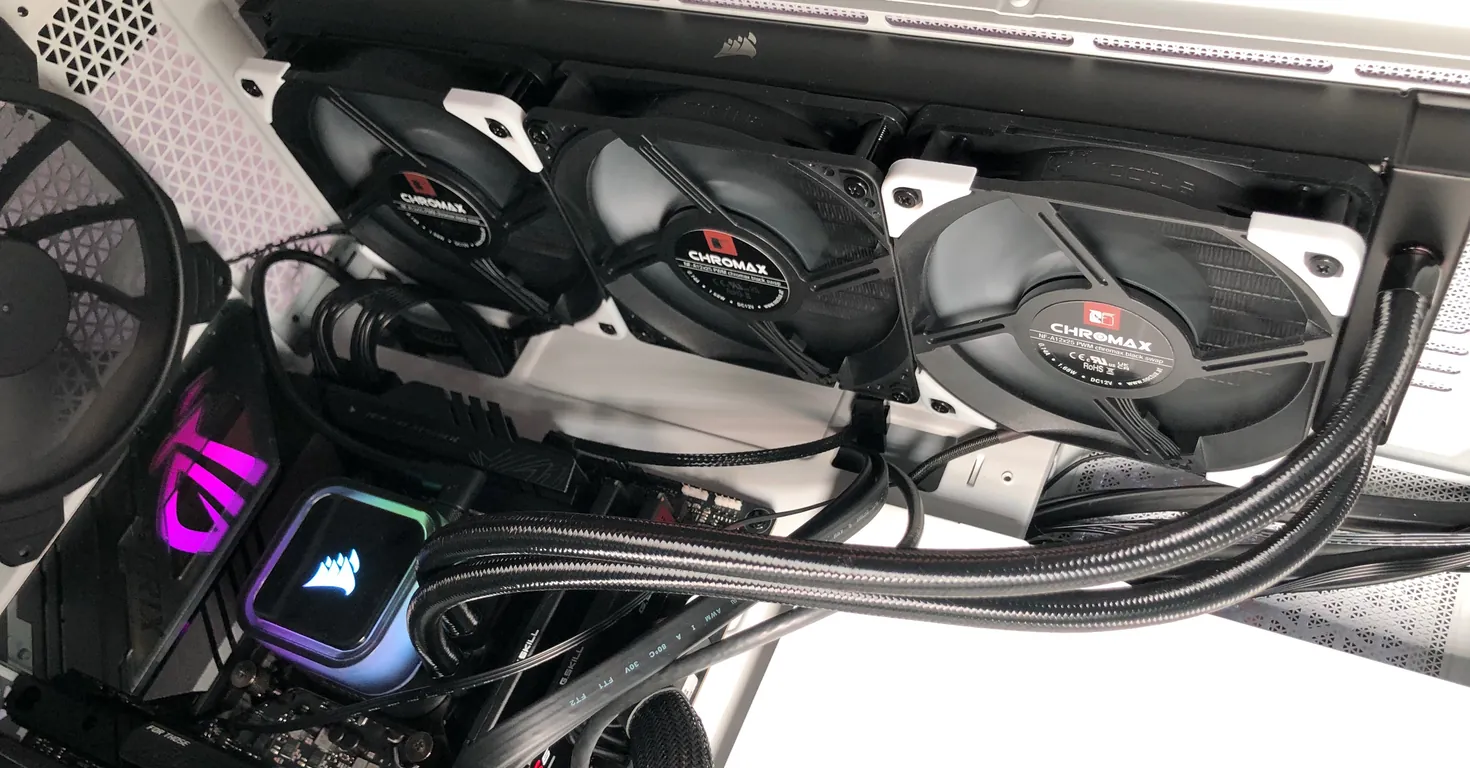 Corsair iCUE H150i RGB Elite Liquid CPU Cooler with Noctua NF-A12x25 PWM chromax.Black.swap fans
