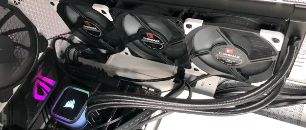 Corsair iCUE H150i RGB Elite Liquid CPU Cooler with Noctua NF-A12x25 PWM chromax.Black.swap fans