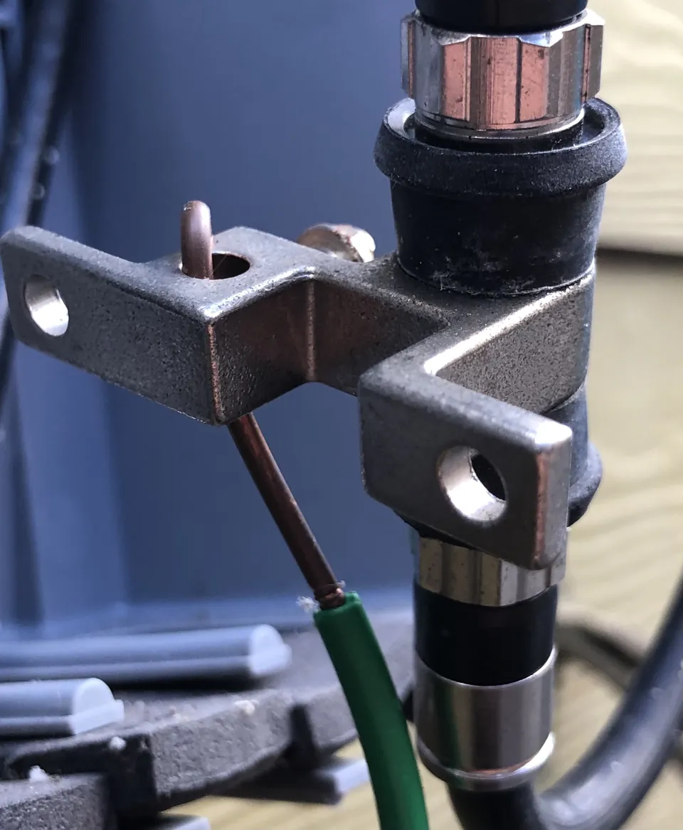 Coax Grounding Block