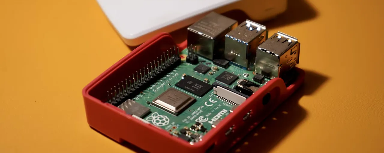 Best Raspberry Pi Kits for Kids and Teenagers (2025)